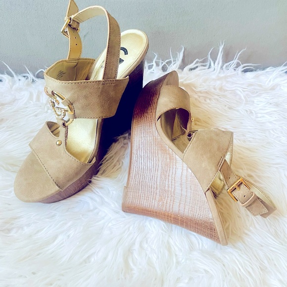 G By Guess Dreamer Wedge Sandals Tan Strappy Heeled. - Picture 5 of 6